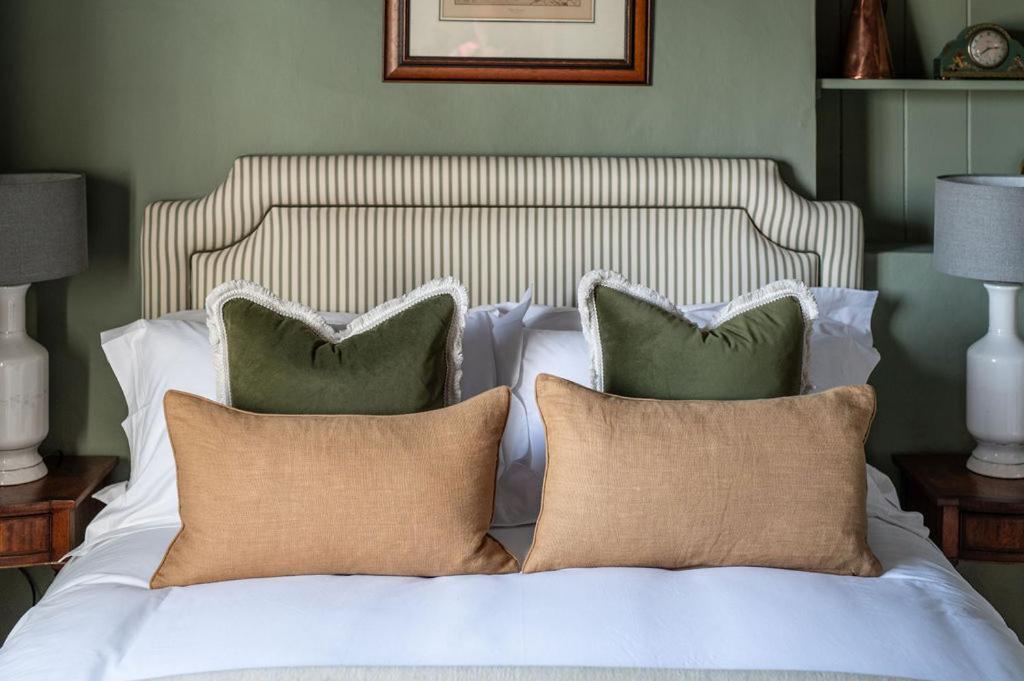Bed and Breakfast Martin Arms Colston Bassett Экстерьер фото