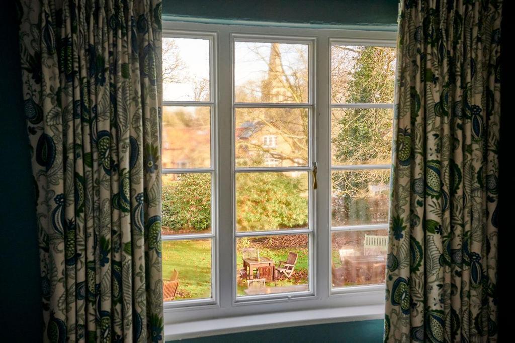 Bed and Breakfast Martin Arms Colston Bassett Экстерьер фото